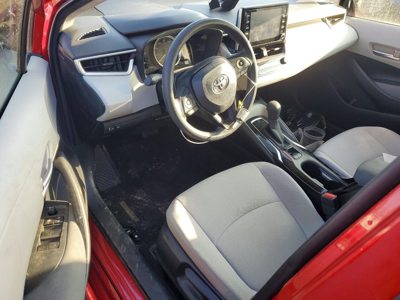 2020 TOYOTA COROLLA LE photo 8