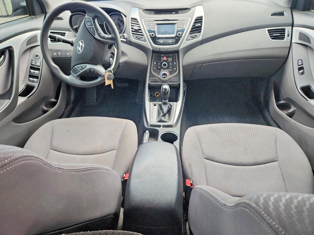2015 HYUNDAI ELANTRA SE photo 8