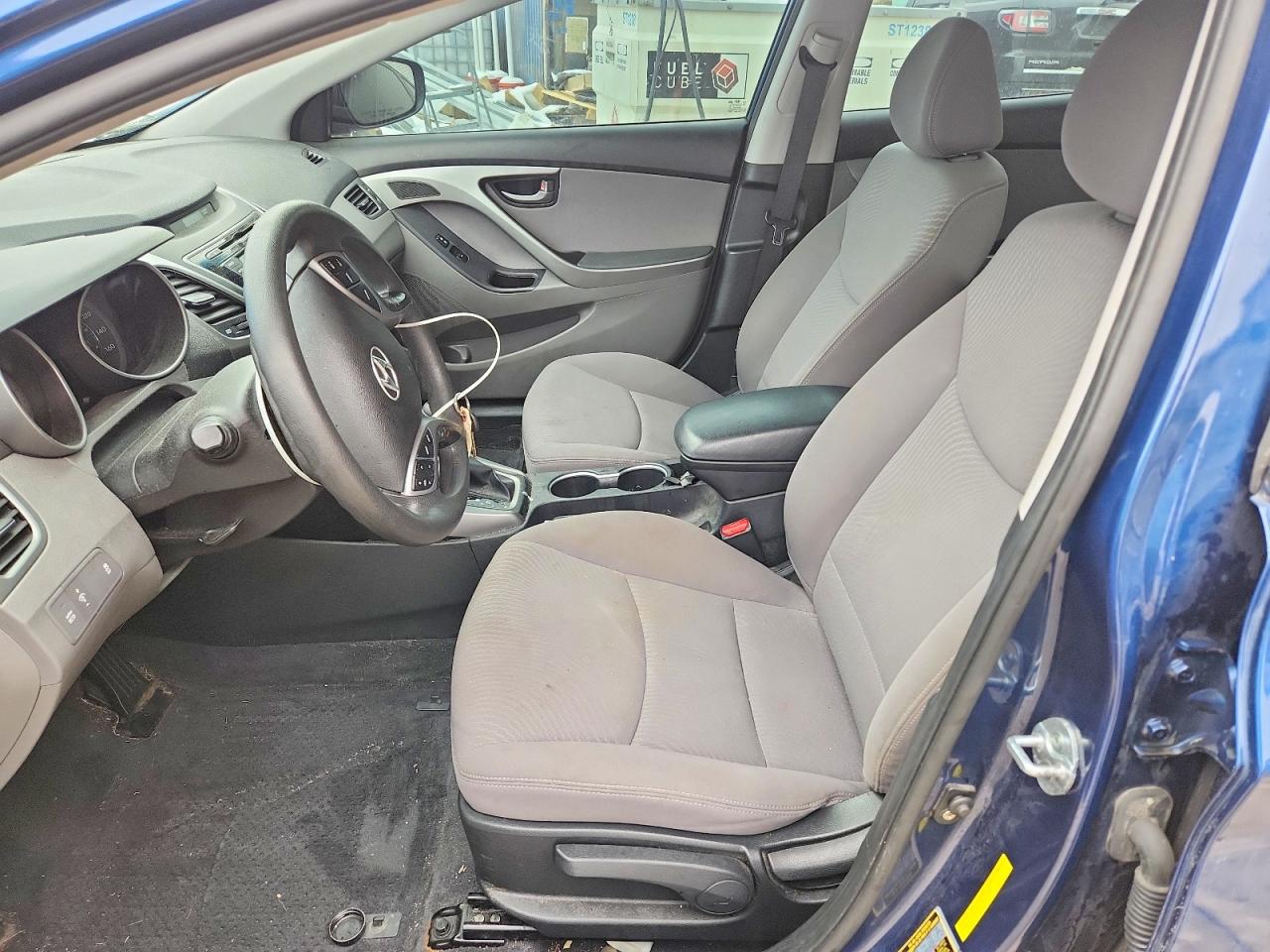 2015 HYUNDAI ELANTRA SE photo 7