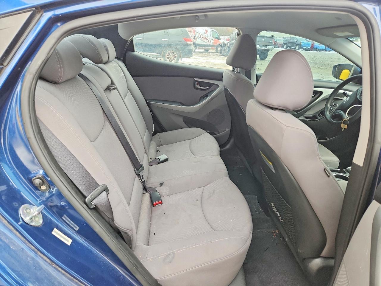 2015 HYUNDAI ELANTRA SE photo 10