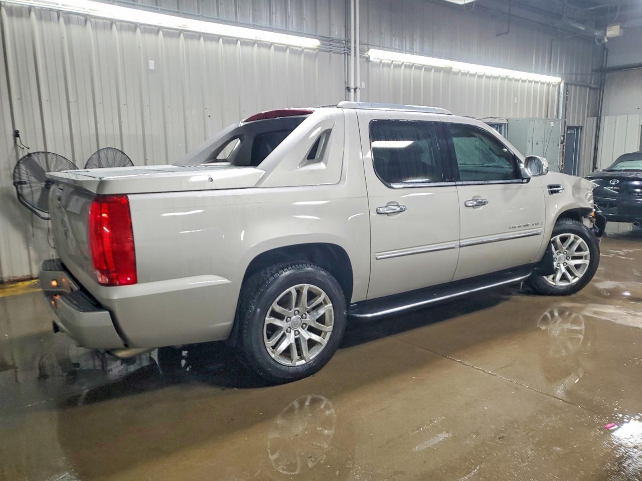 2007 CADILLAC ESCALADE EXT photo 3