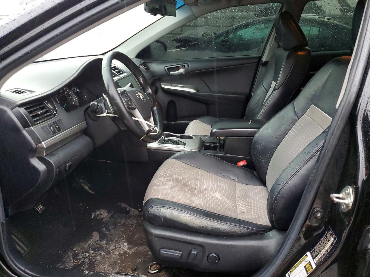 2014 TOYOTA CAMRY L photo 7