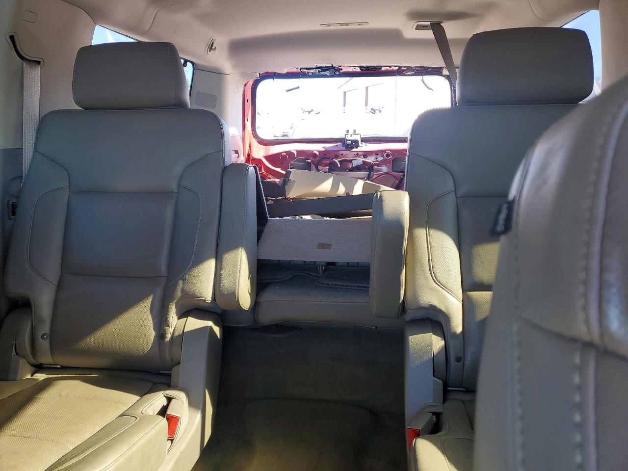 2015 GMC YUKON XL C1500 SLT photo 10