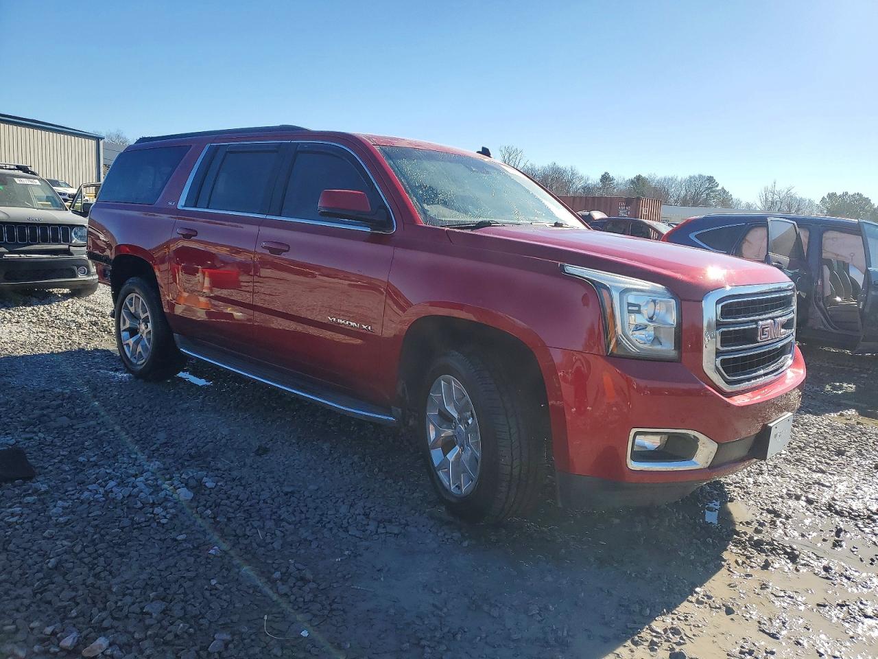 2015 GMC YUKON XL C1500 SLT photo 4