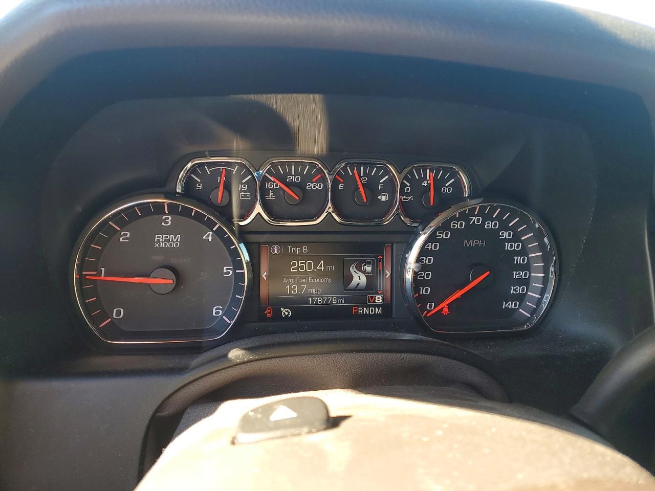 2015 GMC YUKON XL C1500 SLT photo 9