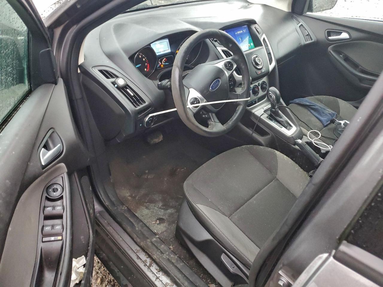 2013 FORD FOCUS SE photo 8