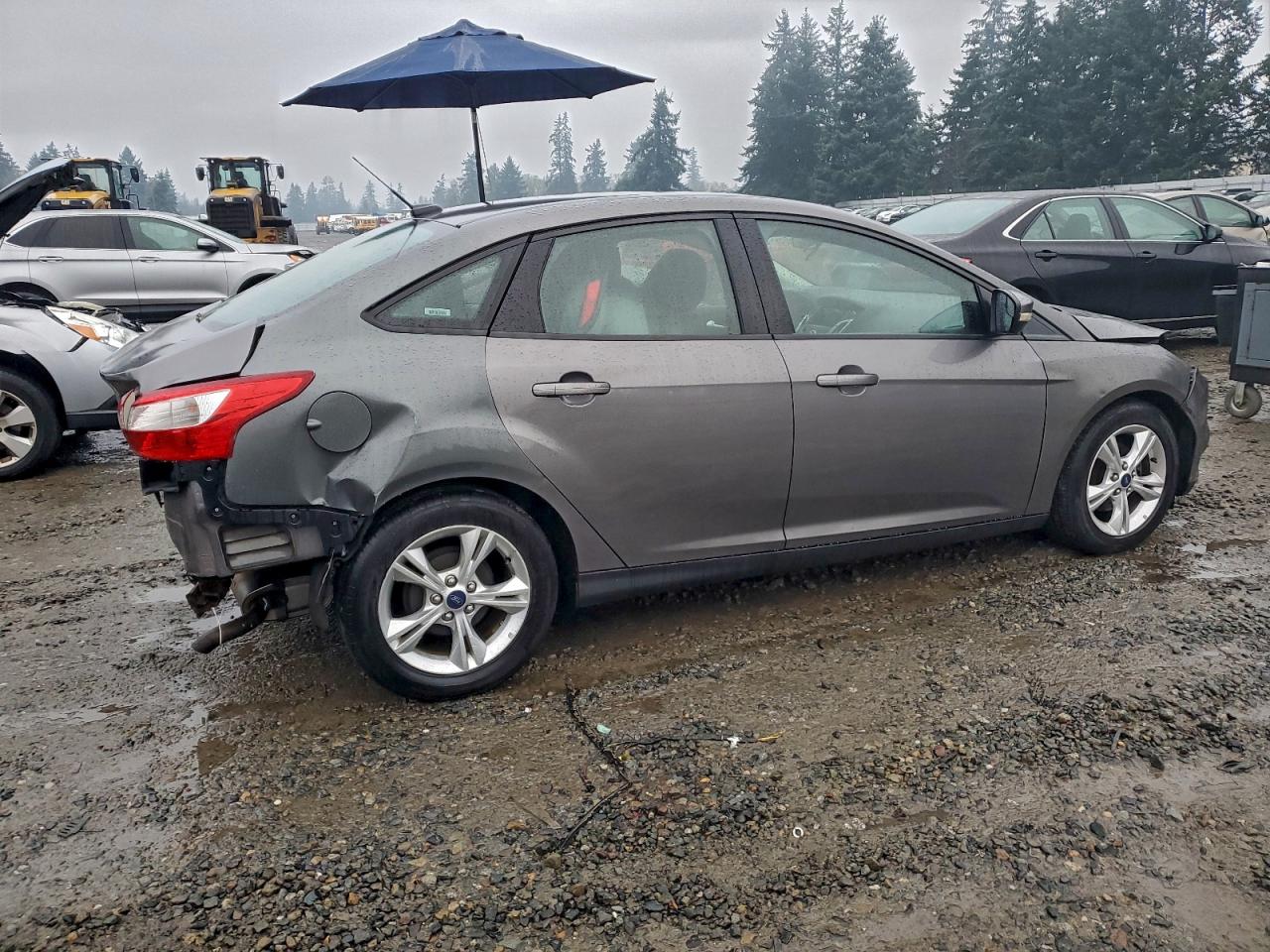 2013 FORD FOCUS SE photo 3