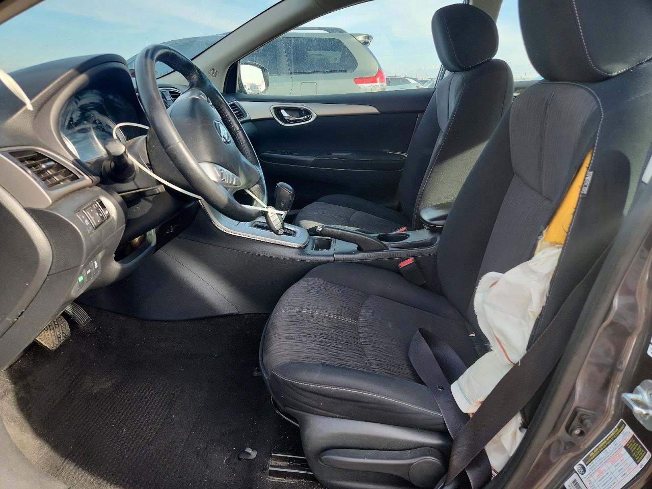 2015 NISSAN SENTRA S photo 13
