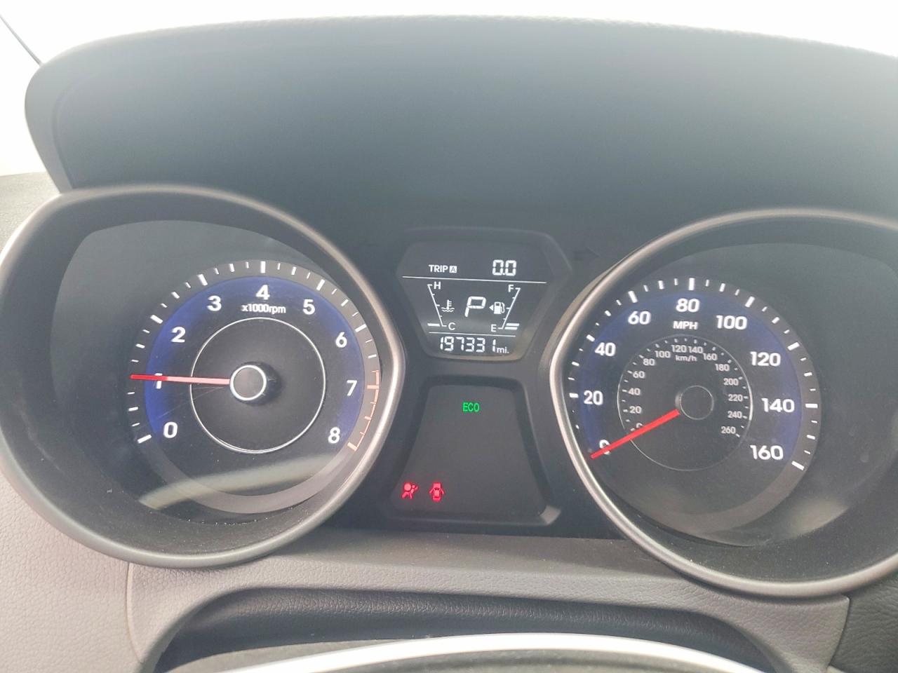 2015 HYUNDAI ELANTRA SE photo 9