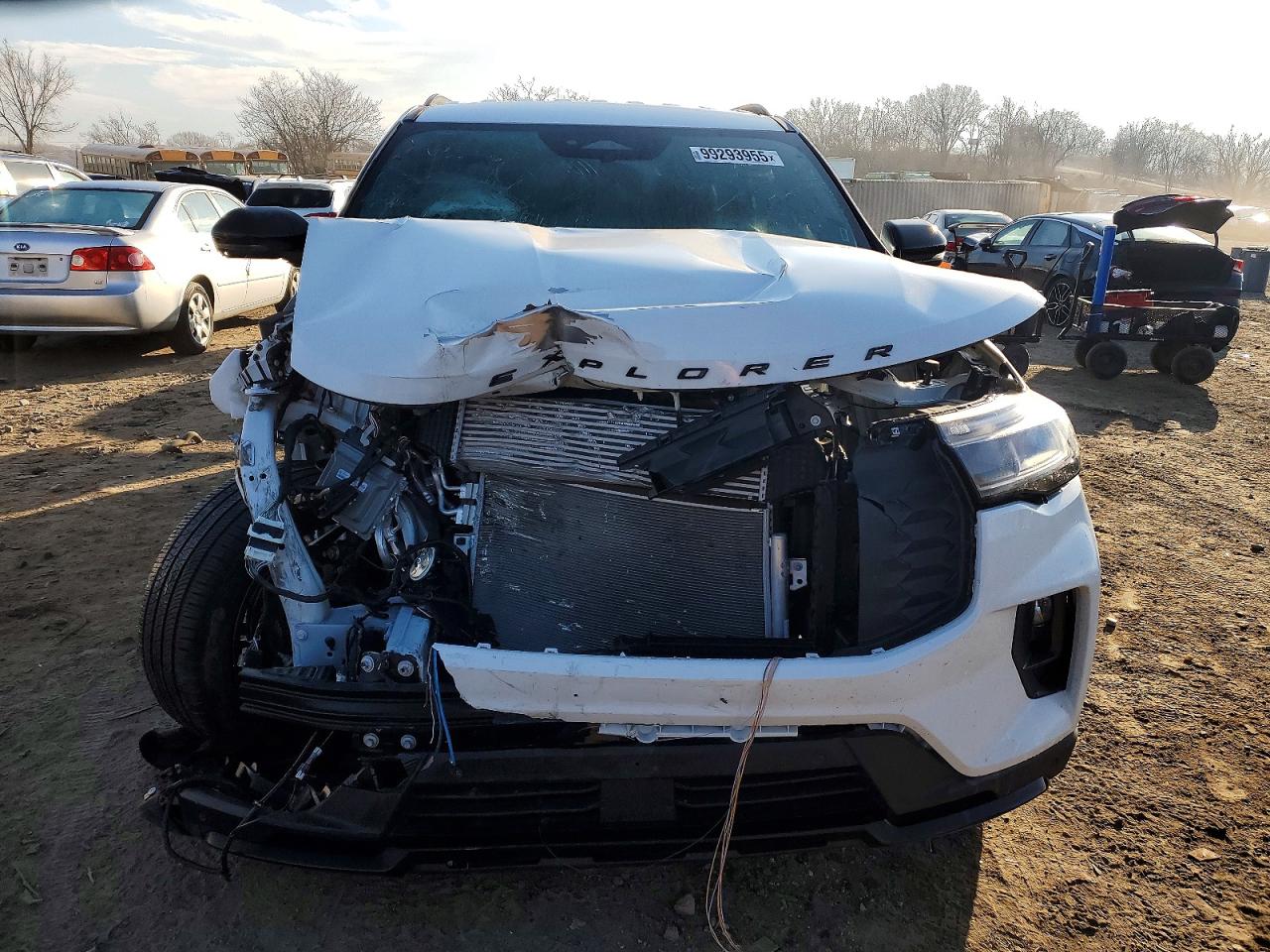 2025 FORD EXPLORER ST-LINE photo 5