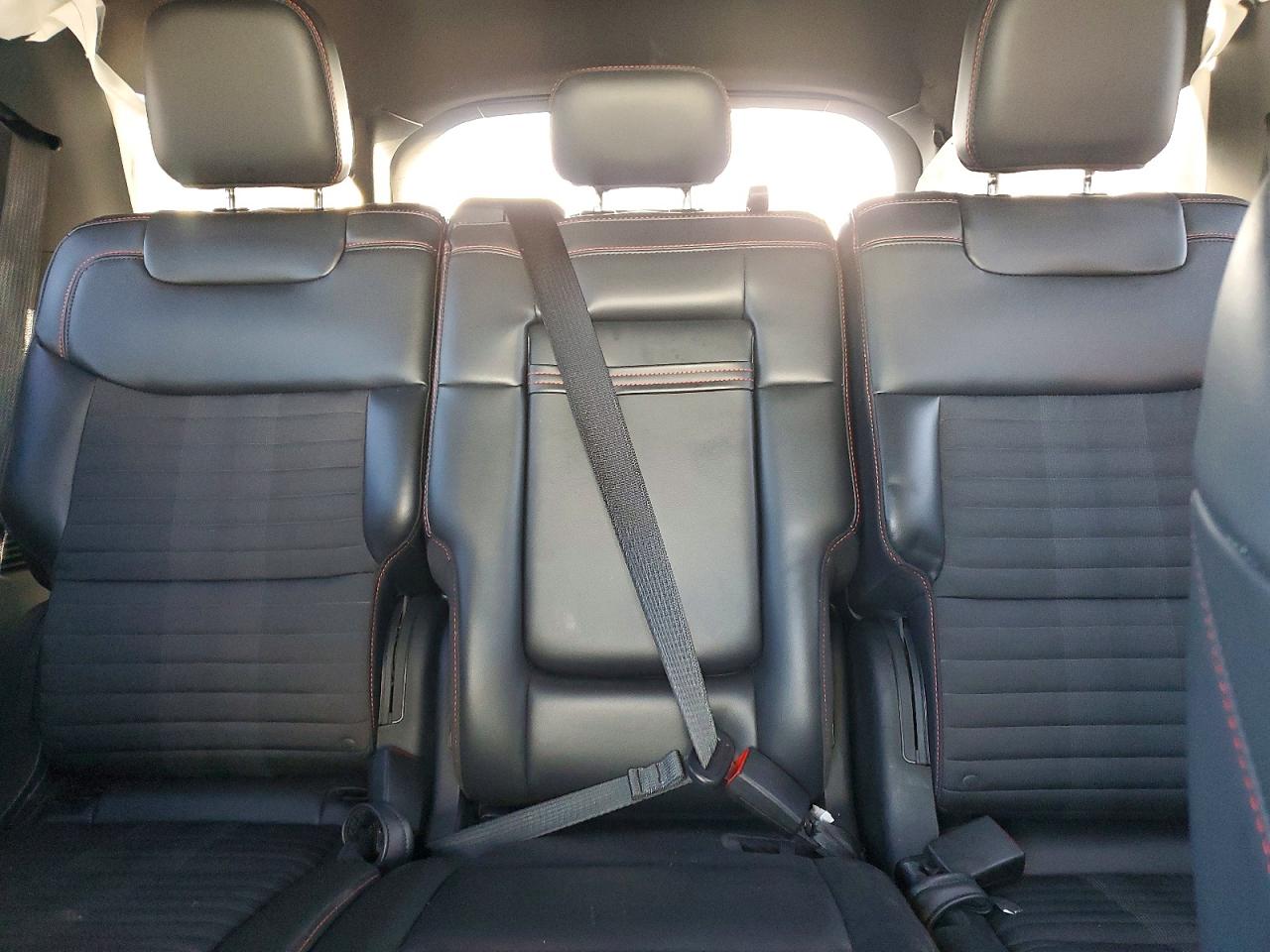 2025 FORD EXPLORER ST-LINE photo 10