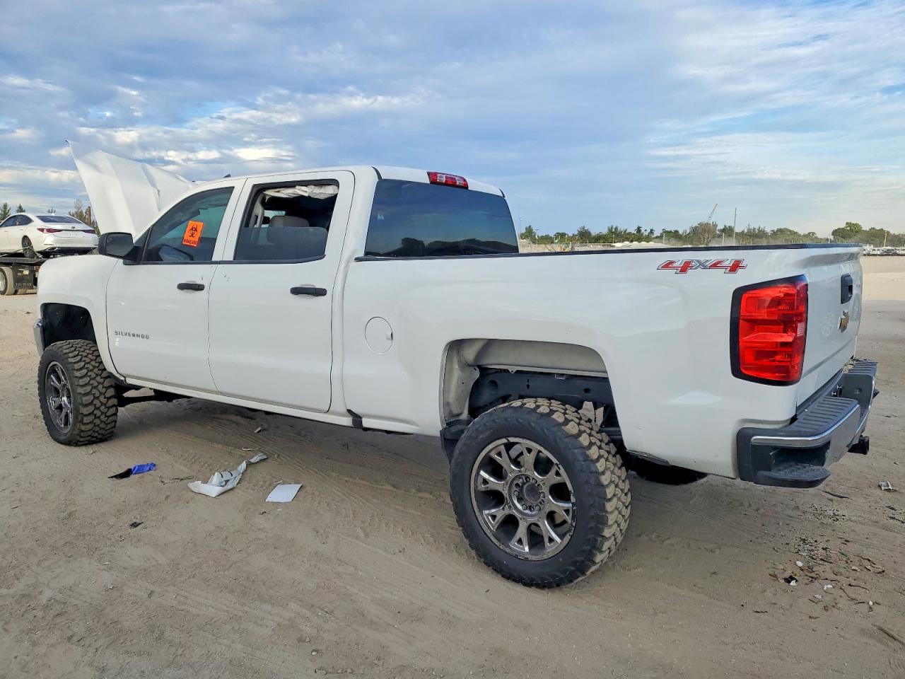 2017 CHEVROLET SILVERADO K1500 photo 2