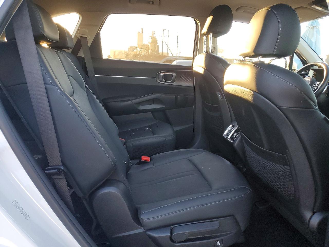 2022 KIA SORENTO S photo 11