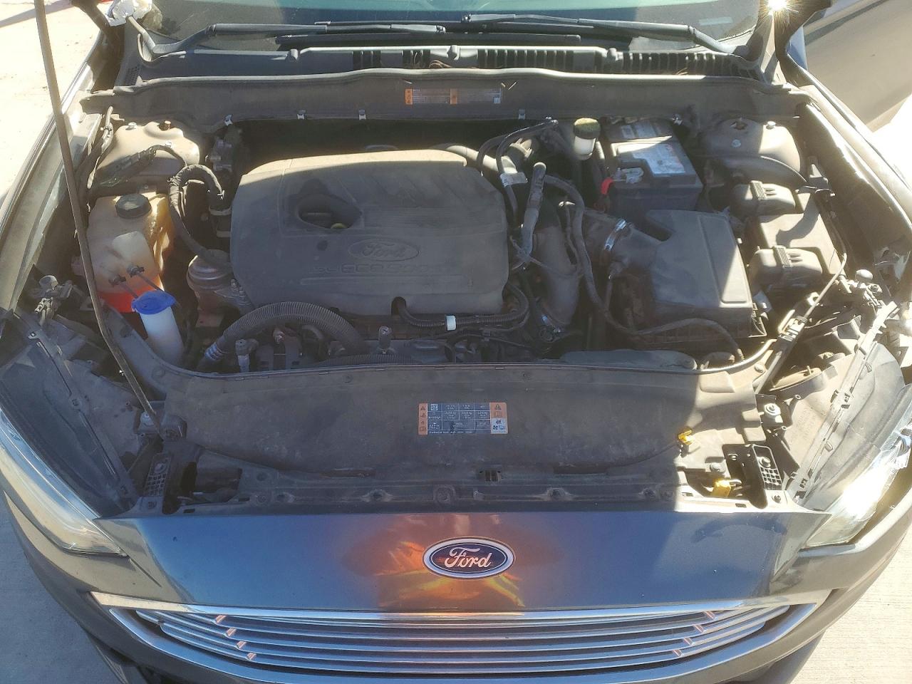 2018 FORD FUSION SE photo 11