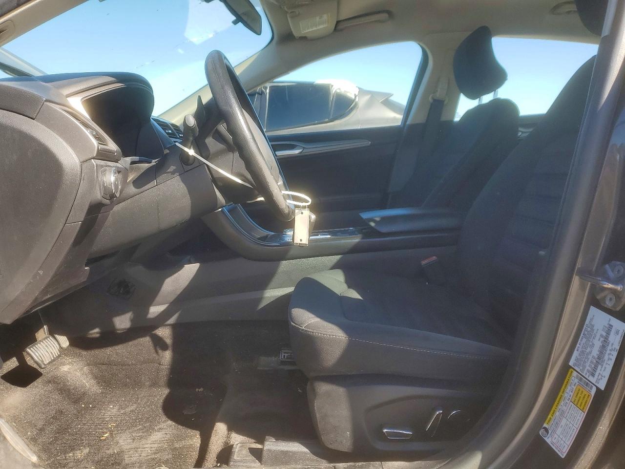 2018 FORD FUSION SE photo 7