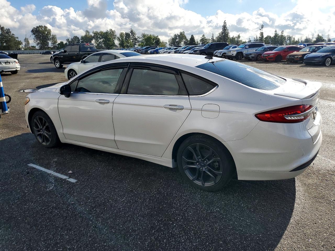 2018 FORD FUSION SE HYBRID photo 2