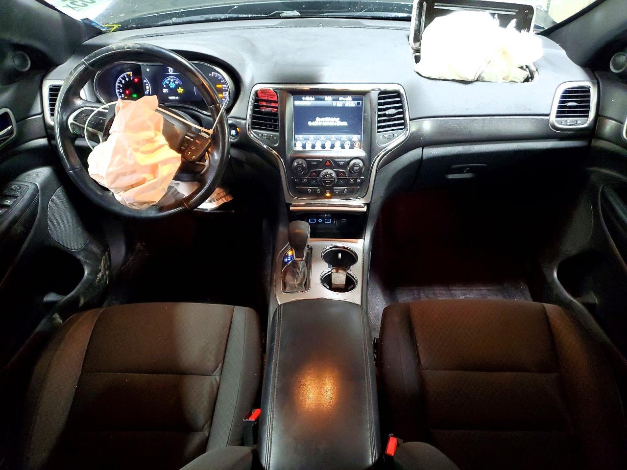 2018 JEEP GRAND CHEROKEE LAREDO photo 8