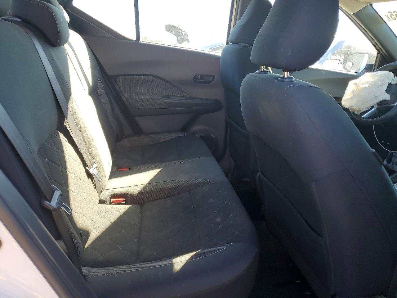 2019 NISSAN KICKS S photo 10