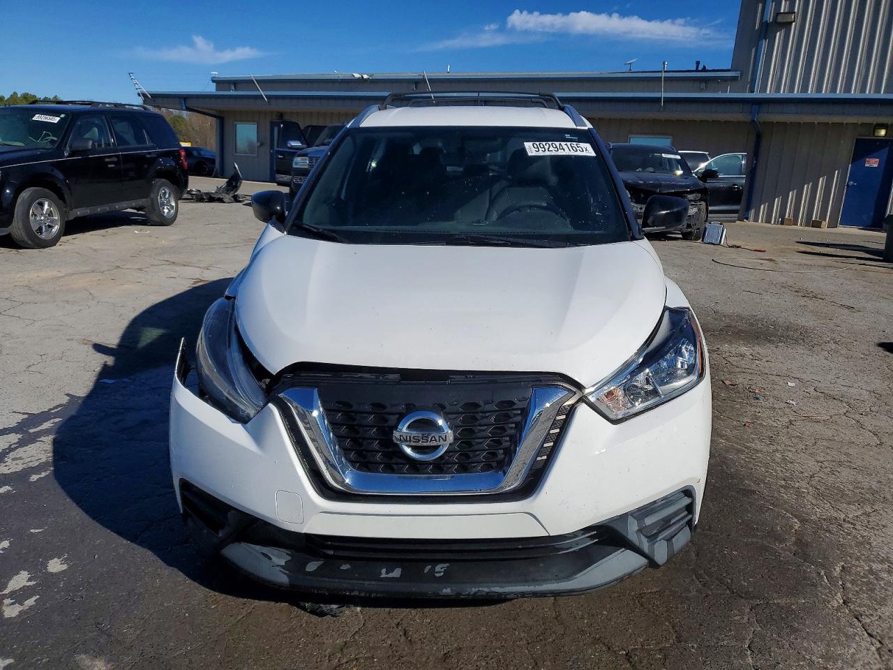 2019 NISSAN KICKS S photo 5