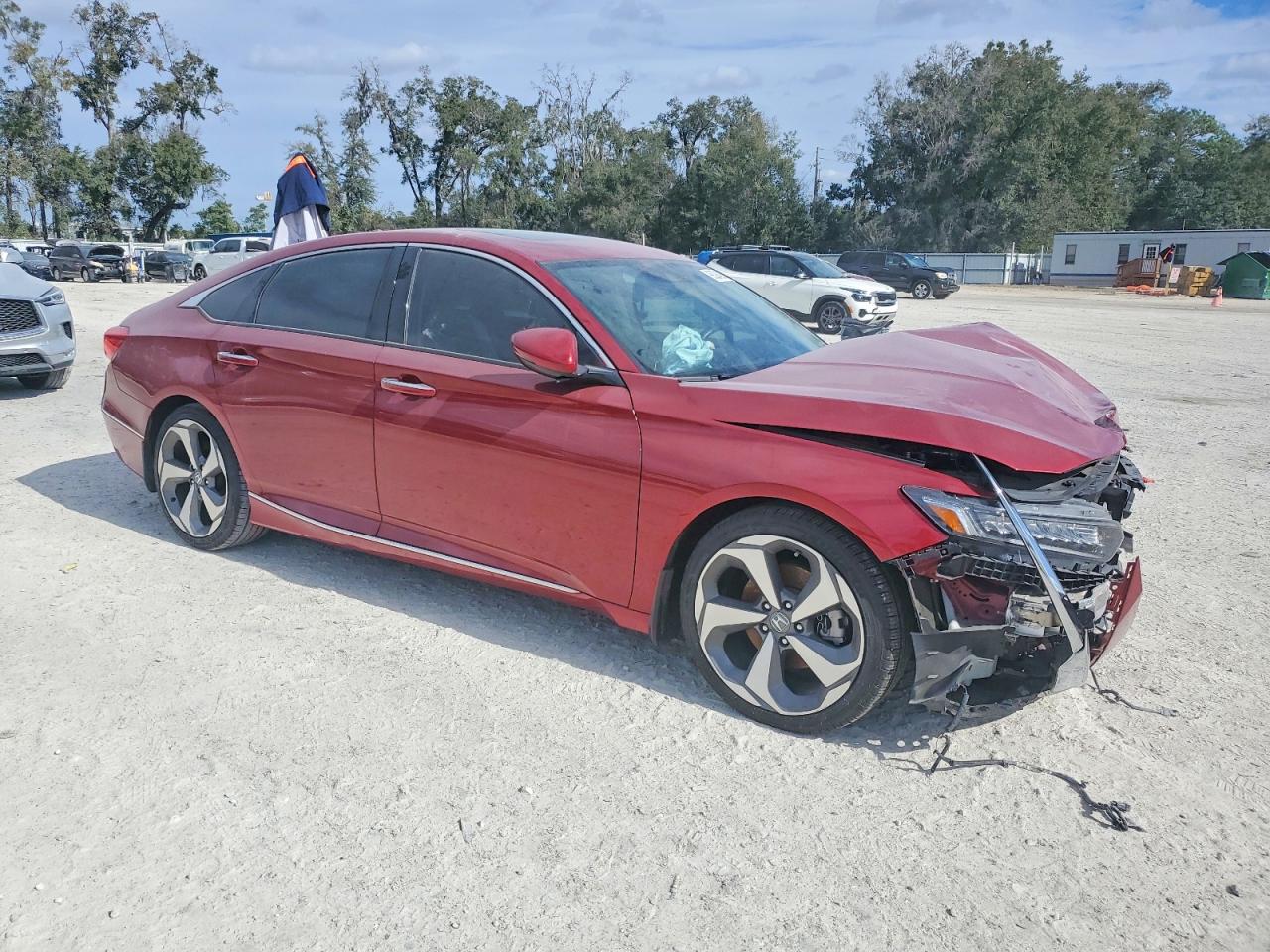 2018 HONDA ACCORD TOURING photo 4