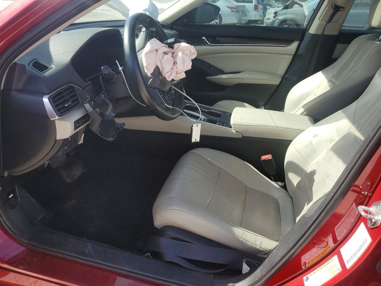 2018 HONDA ACCORD TOURING photo 7