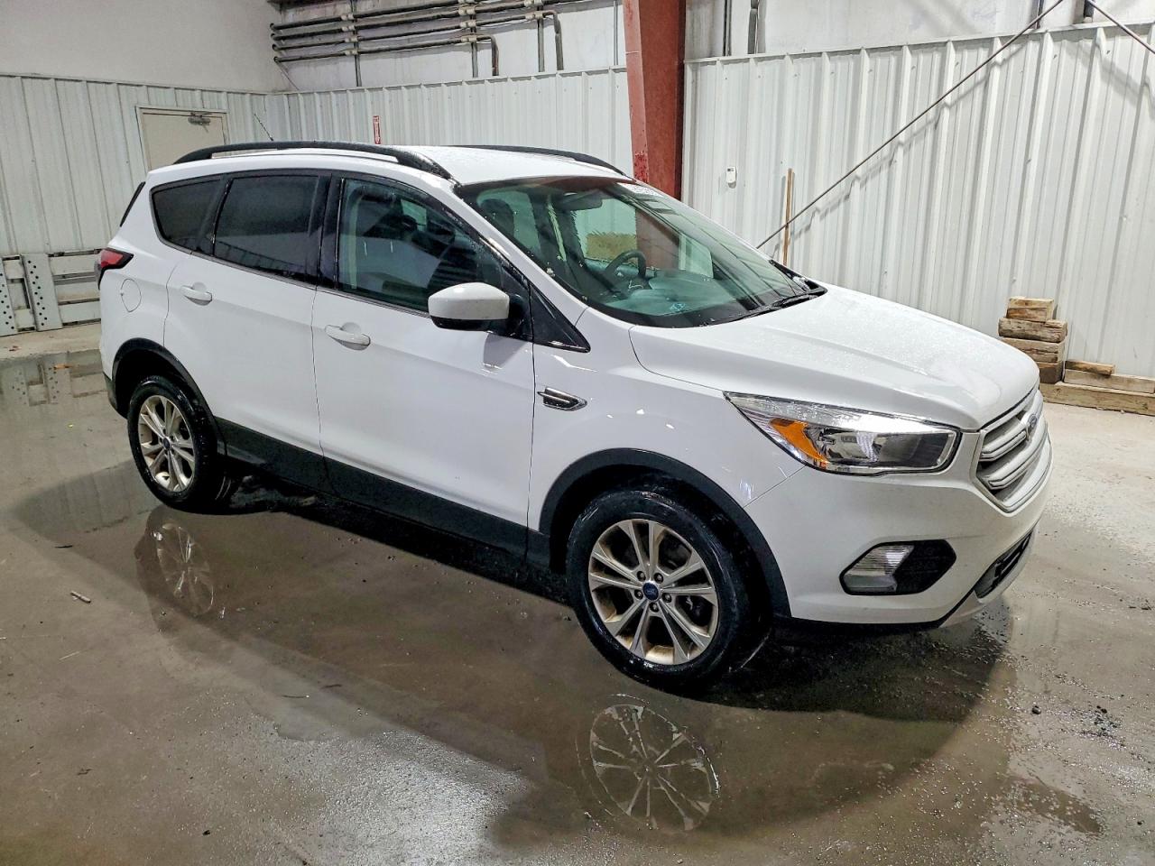 2018 FORD ESCAPE SE photo 4