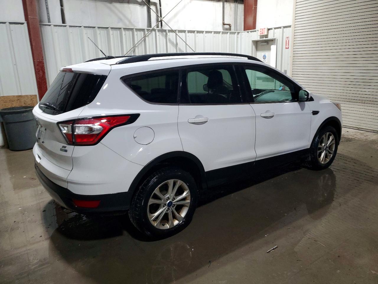 2018 FORD ESCAPE SE photo 3