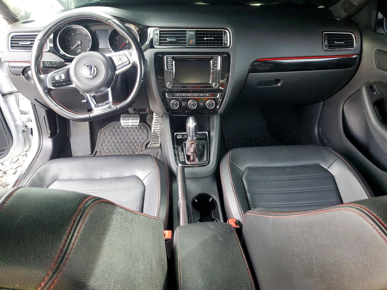 2018 VOLKSWAGEN JETTA GLI photo 22