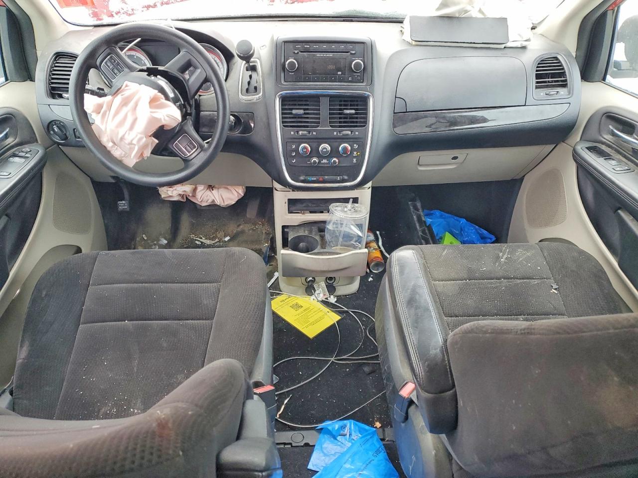 2012 DODGE GRAND CARAVAN SE photo 8