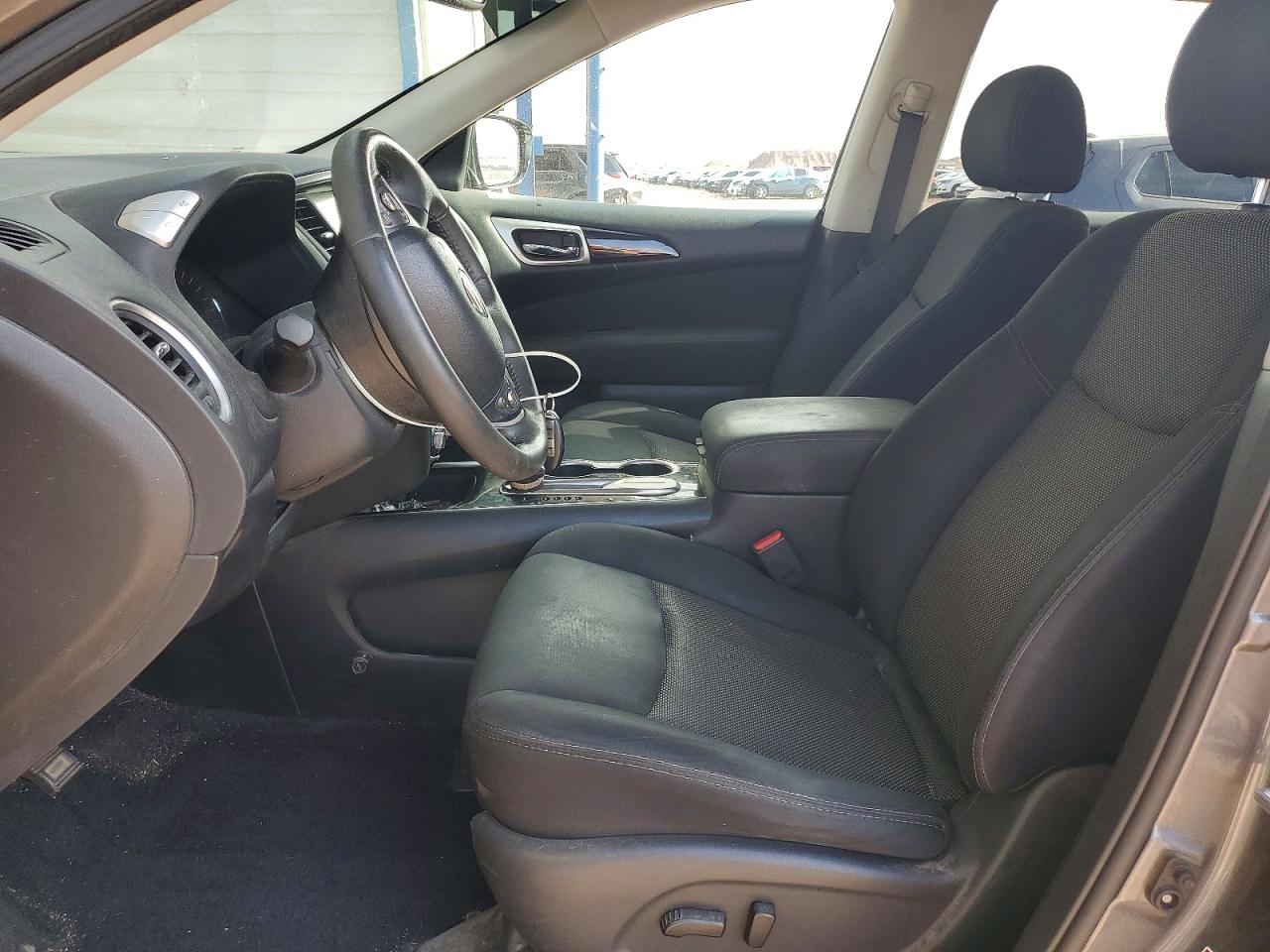 2017 NISSAN PATHFINDER S photo 19