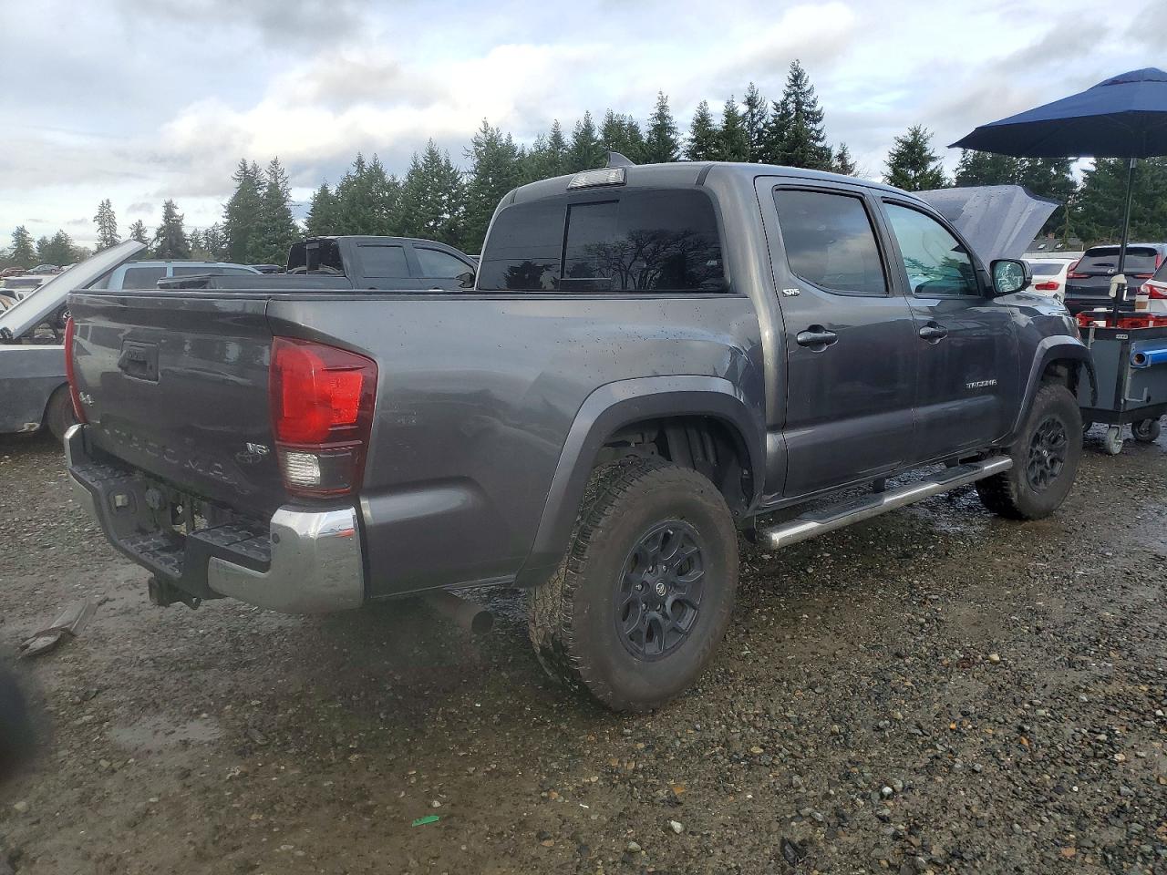 2019 TOYOTA TACOMA DOUBLE CAB photo 3