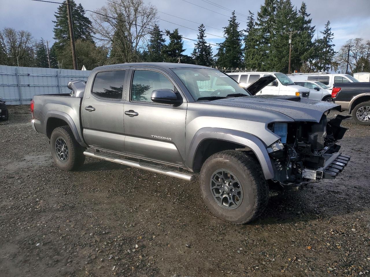 2019 TOYOTA TACOMA DOUBLE CAB photo 4