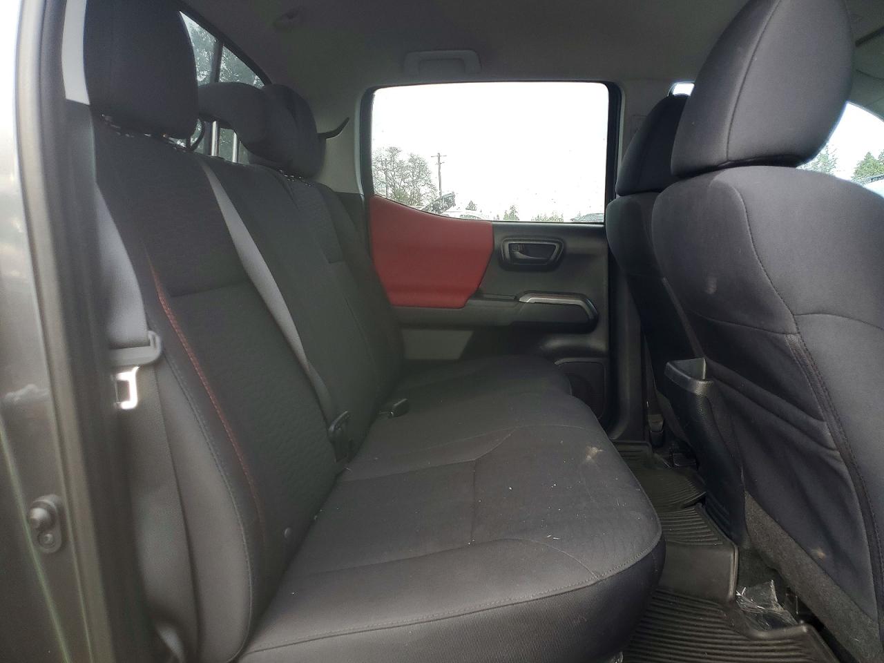2019 TOYOTA TACOMA DOUBLE CAB photo 10