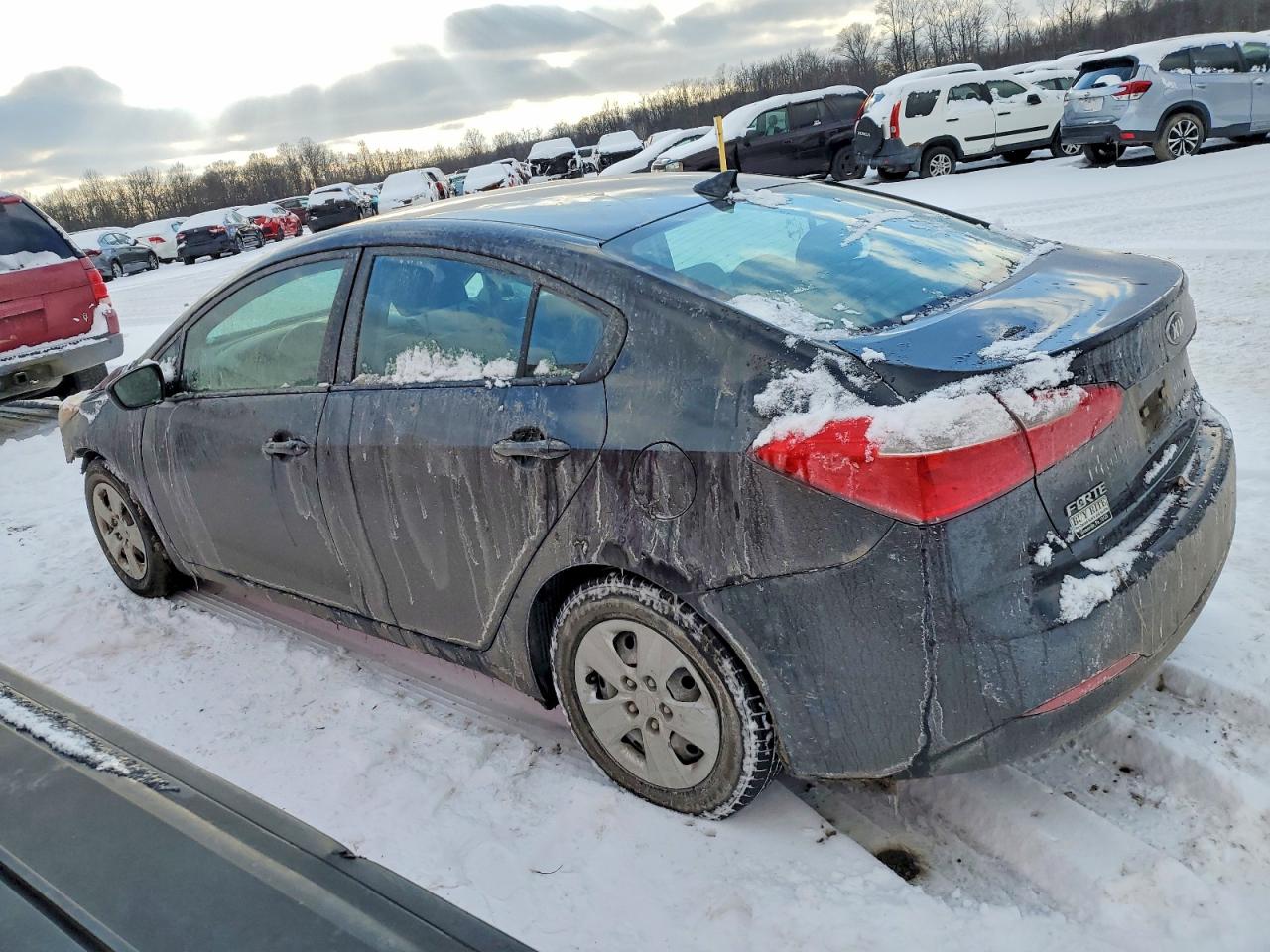 2015 KIA FORTE LX photo 2