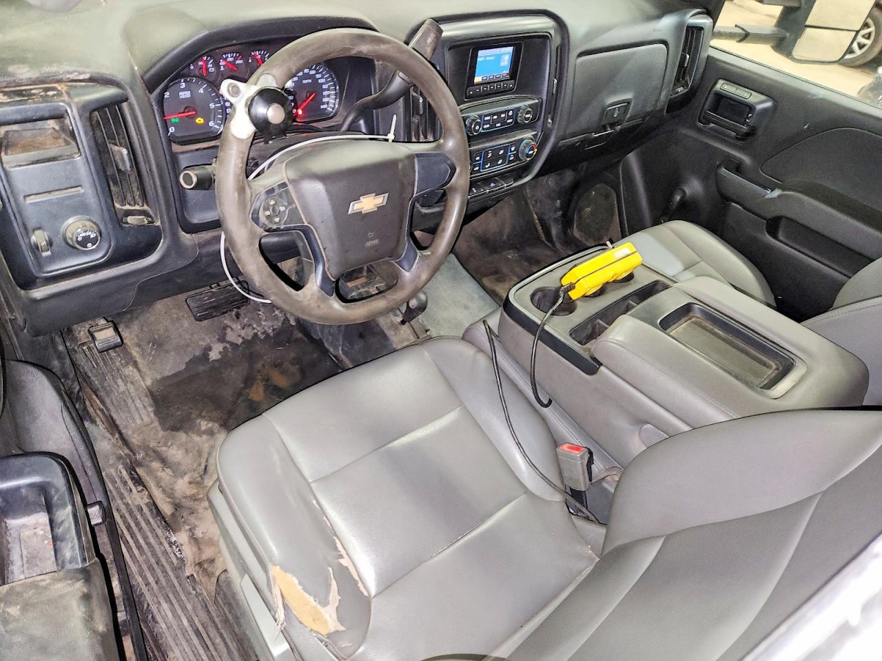 2015 CHEVROLET SILVERADO K3500 photo 8