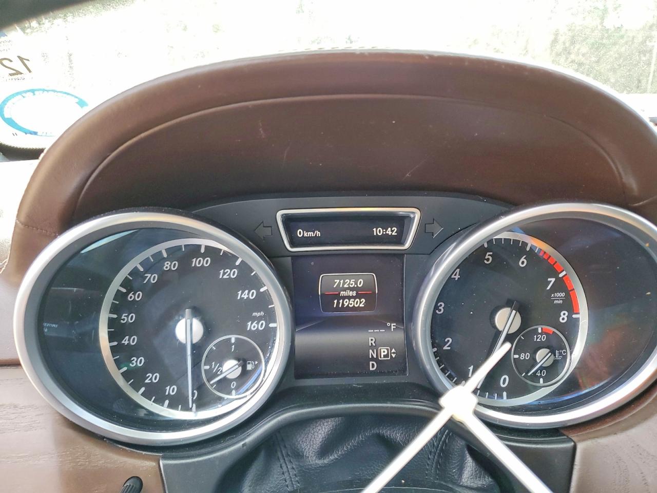 2016 MERCEDES-BENZ GL 550 4MATIC photo 9
