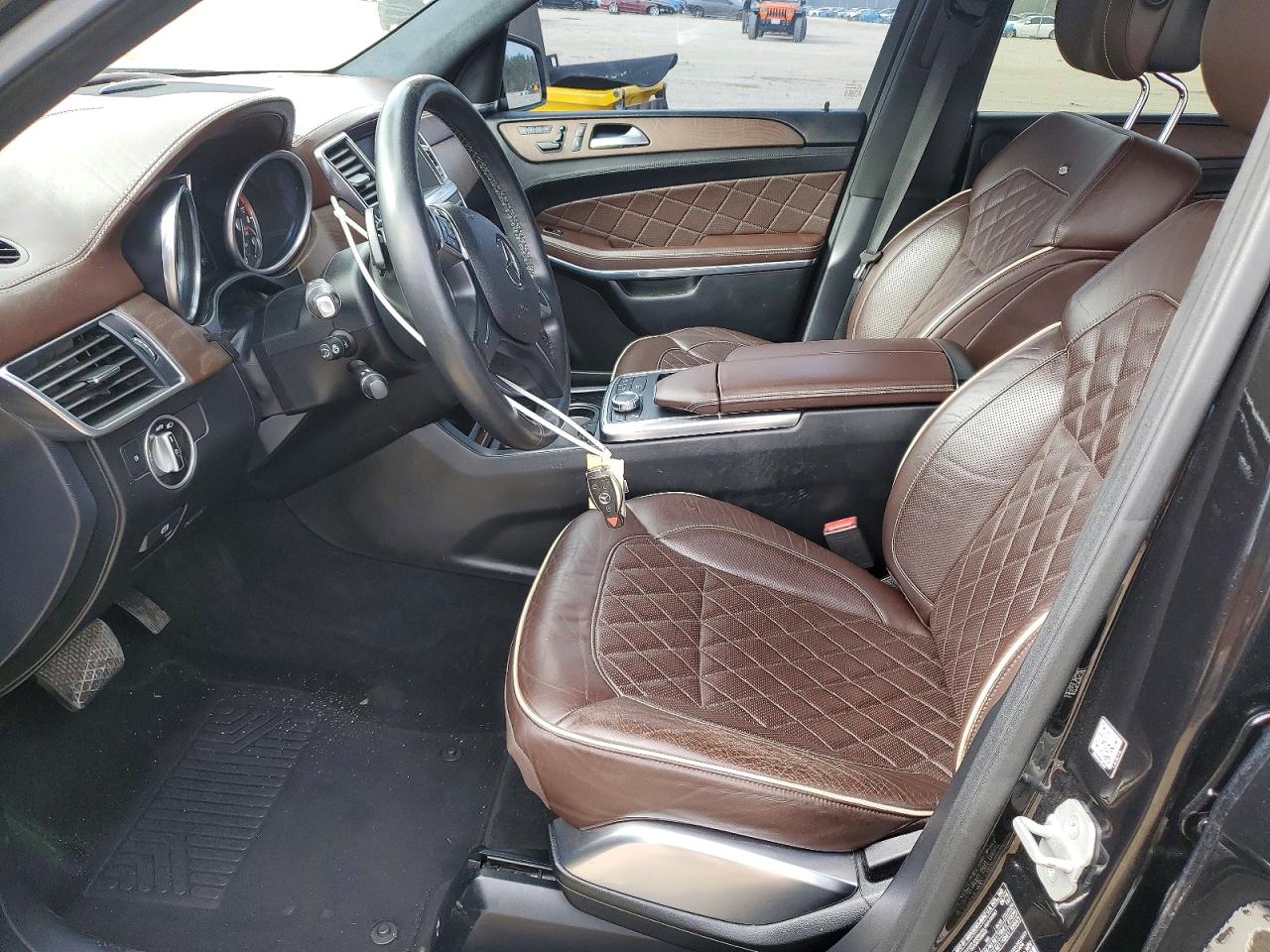 2016 MERCEDES-BENZ GL 550 4MATIC photo 7