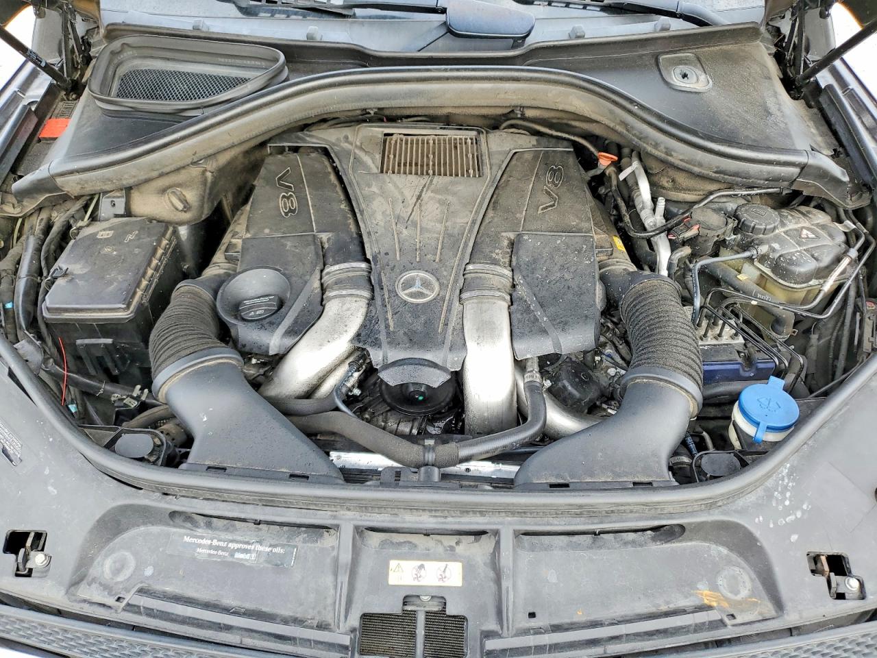 2016 MERCEDES-BENZ GL 550 4MATIC photo 12
