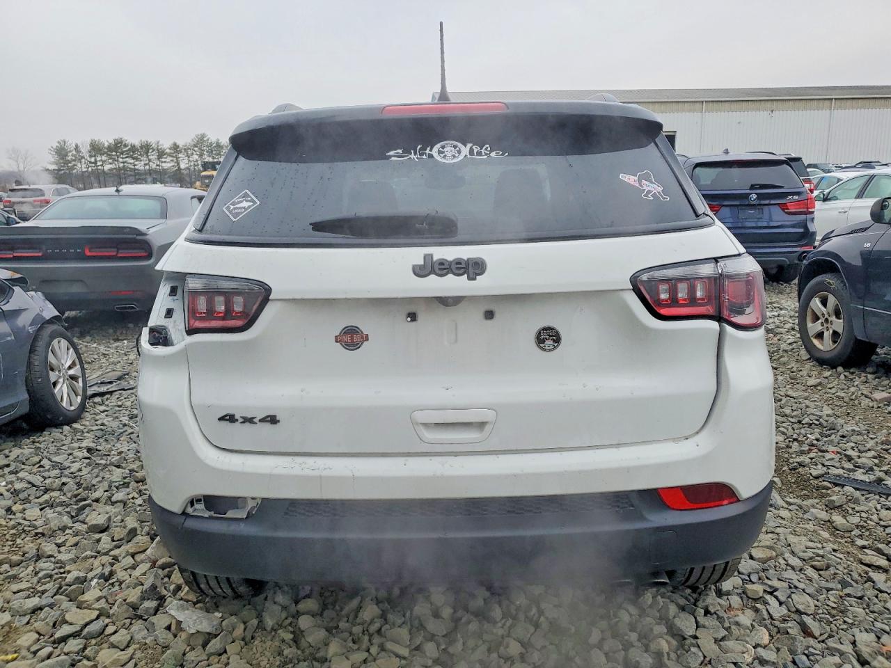 2022 JEEP COMPASS LATITUDE photo 6
