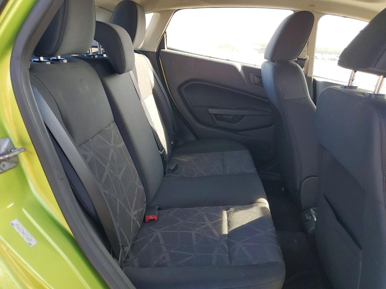 2011 FORD FIESTA SES photo 10