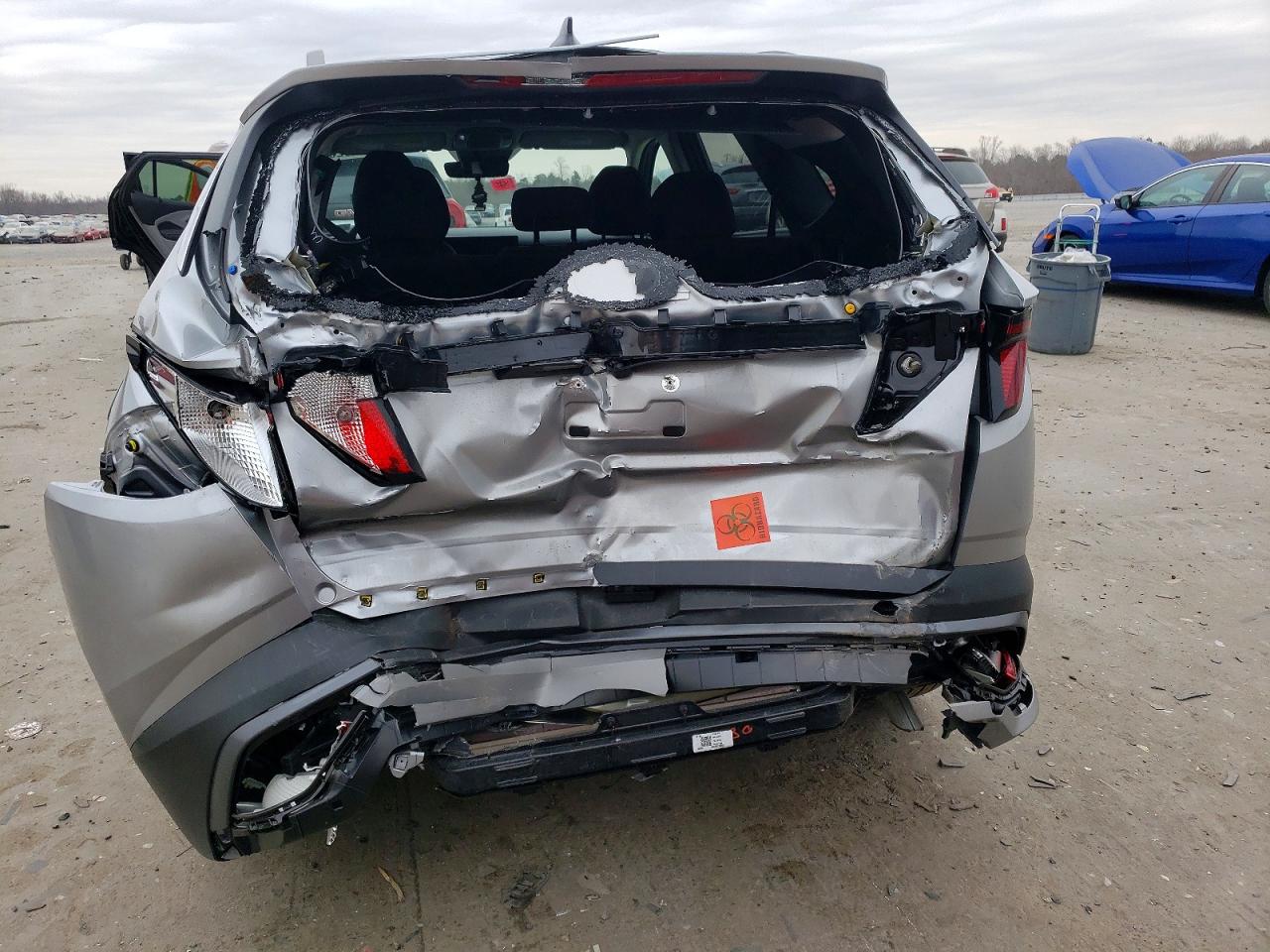 2026 HYUNDAI TUCSON SEL photo 6