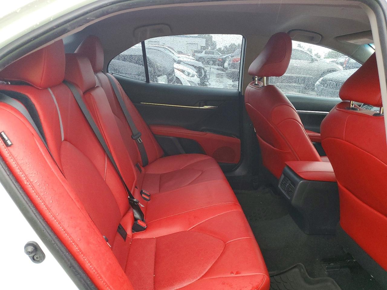 2020 TOYOTA CAMRY XSE photo 10
