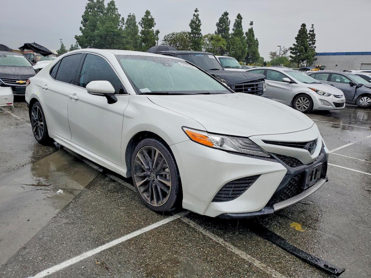 2020 TOYOTA CAMRY XSE photo 4