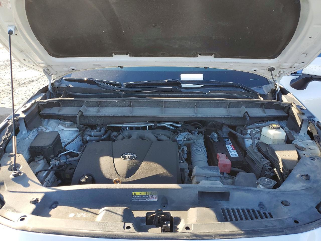2021 TOYOTA HIGHLANDER XLE photo 12