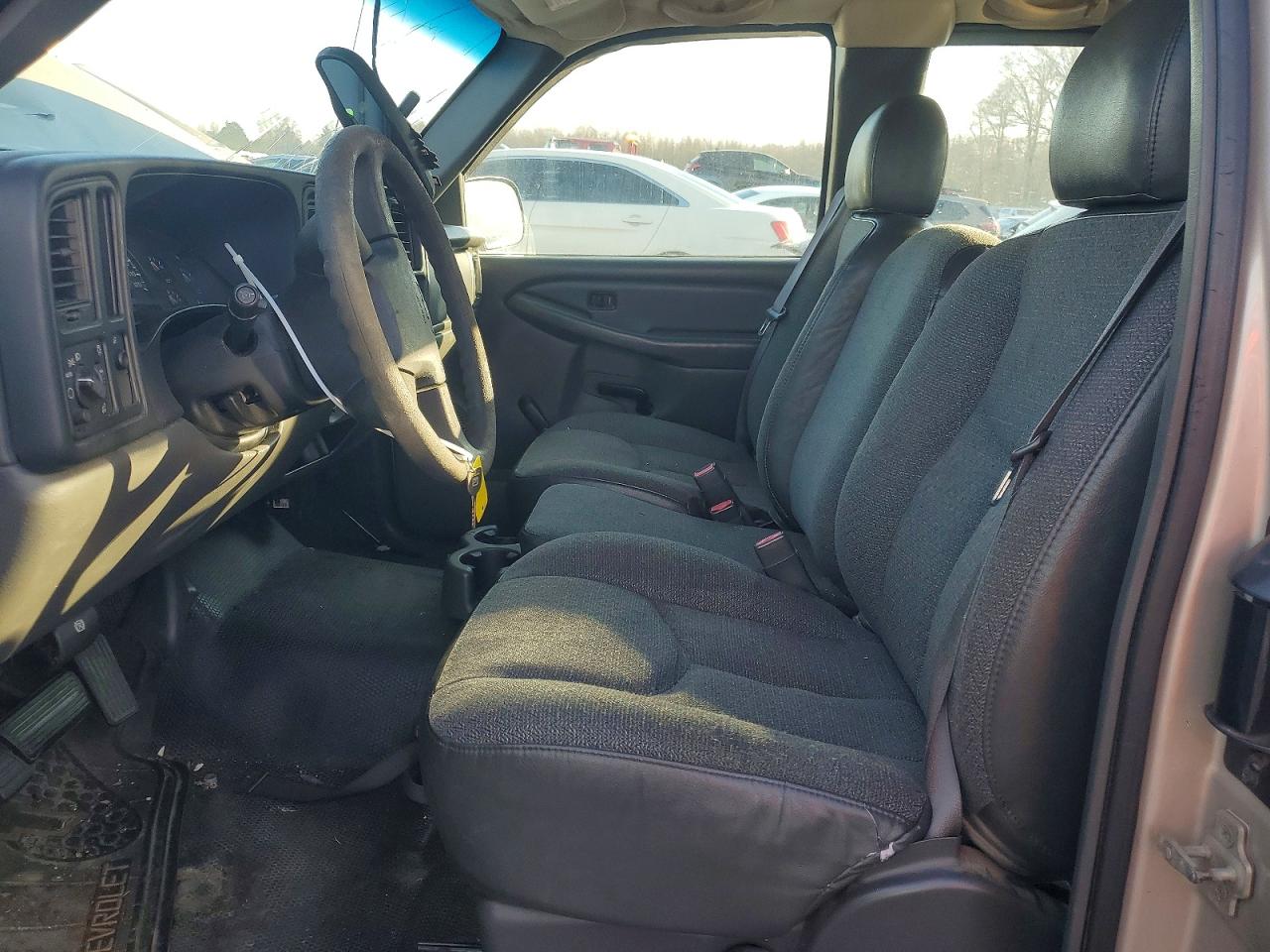 2005 CHEVROLET SILVERADO C1500 photo 7