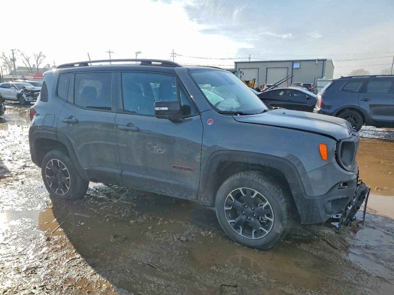 2023 JEEP RENEGADE TRAILHAWK photo 4