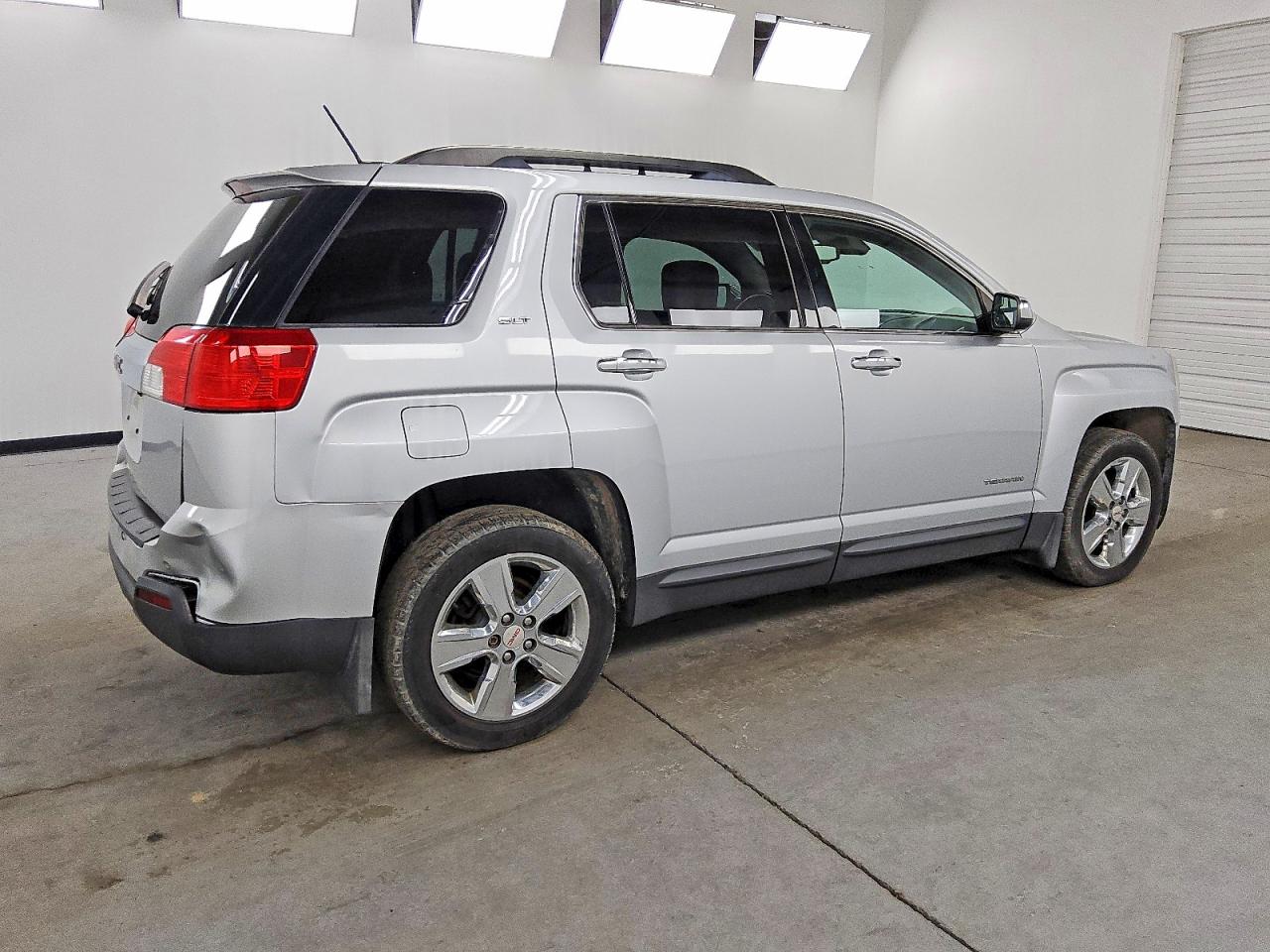 2015 GMC TERRAIN SLT photo 5