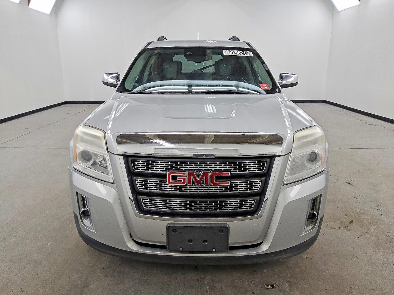 2015 GMC TERRAIN SLT photo 9