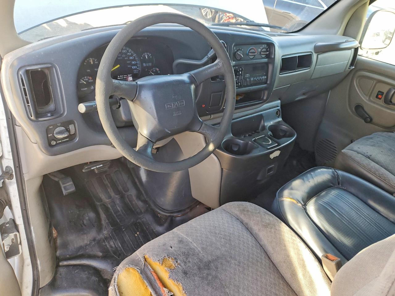 2000 GMC SAVANA DELIVERY VAN photo 8
