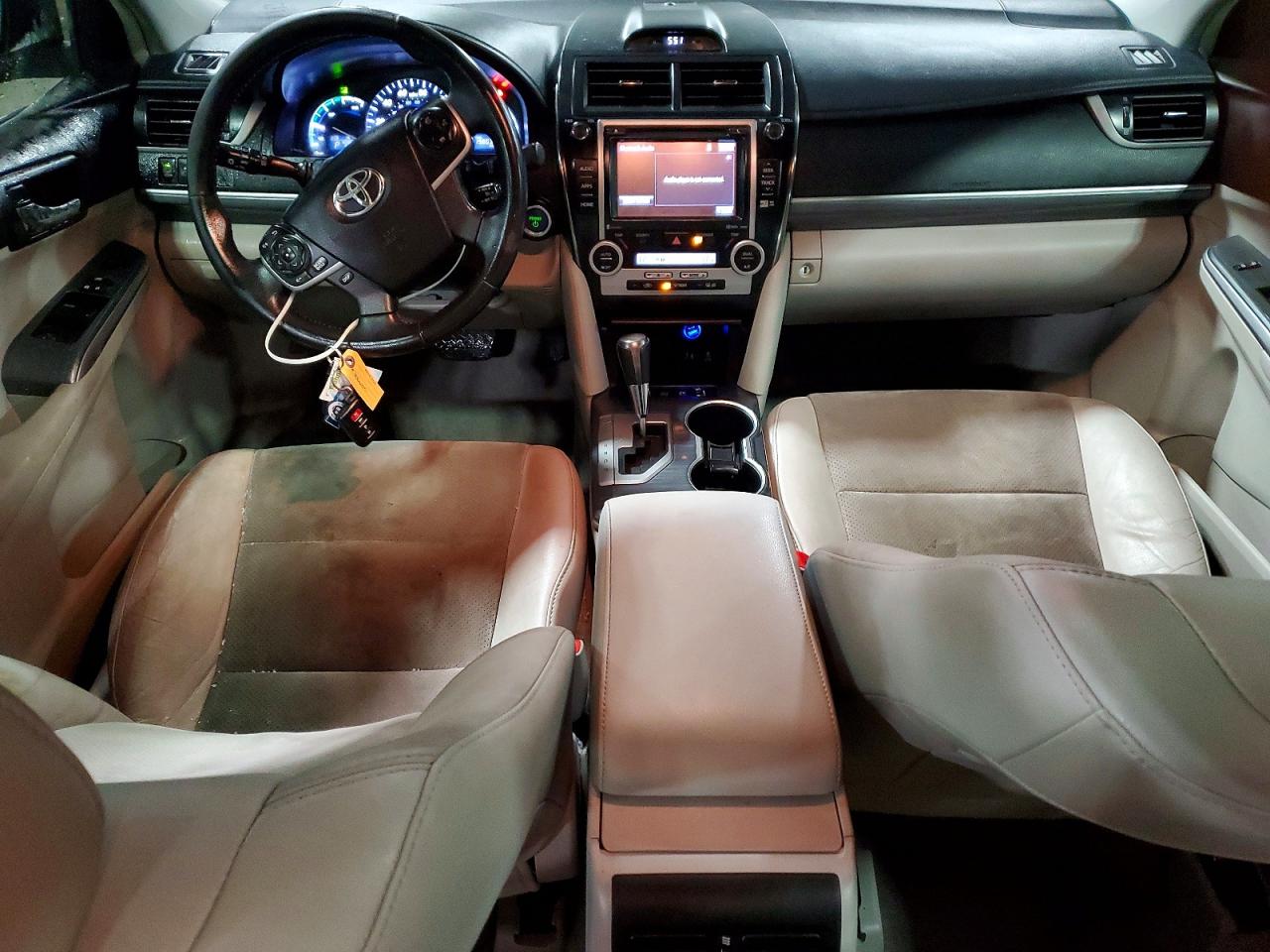 2014 TOYOTA CAMRY HYBRID photo 8